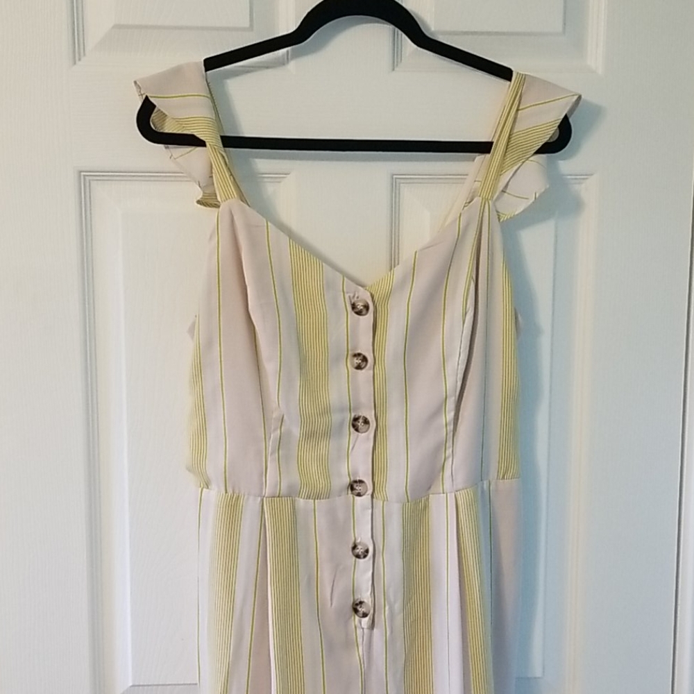 Flutter sleeve jumpsuit